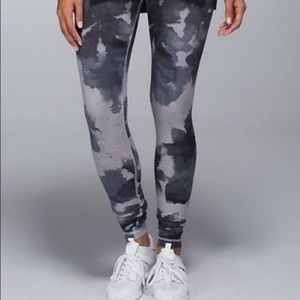 Lululemon Tie Dye yoga pants