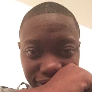 Meet your Posher, Demetria