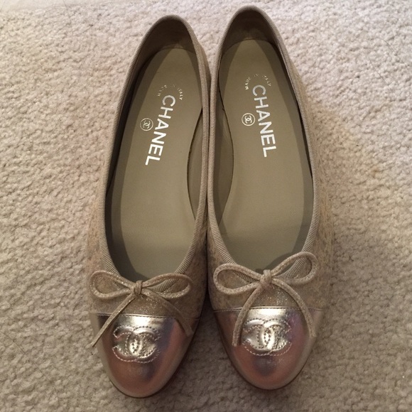 ✖️✖️✖️SOLD✖️✖️✖️Chanel flats-Worn ONCE!