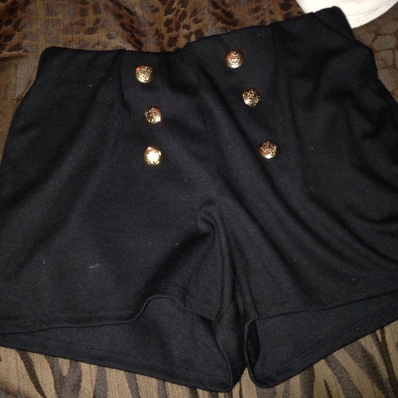 High wasted shorts