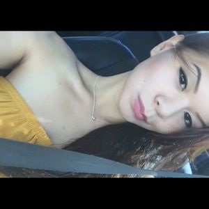 Meet your Posher, Joy