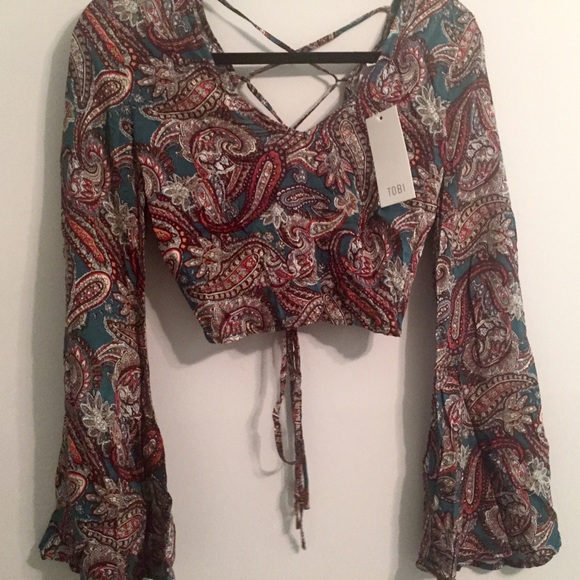SOLD♏️NEW NWT boho paisley crop top