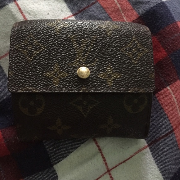 Sold!! wallet - Picture 2 of 4