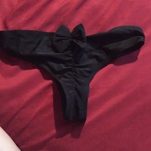 Black bow bikini bottoms