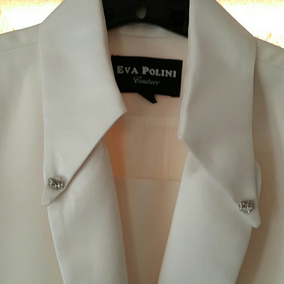 Off white skirt suit very nice with sequin trim - Picture 2 of 3