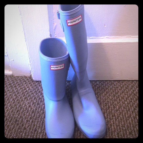 Hunter Shoes - Baby blue soft rubber hunter boots sz9