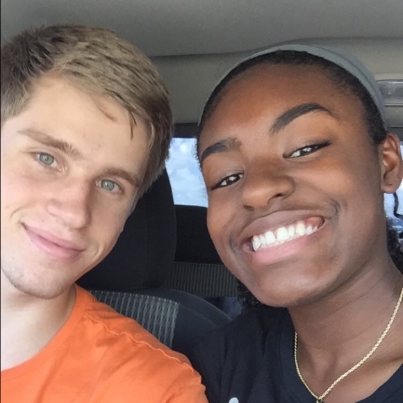 Meet your Posher, Taylor - Picture 1 of 1