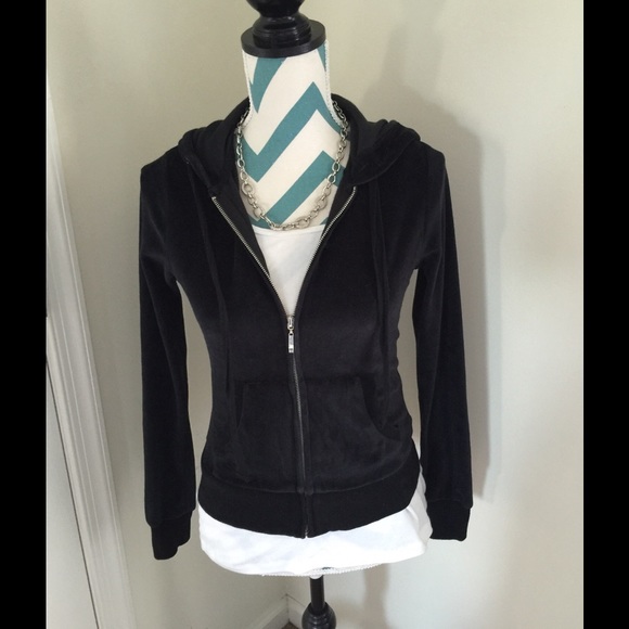 Romeo & Juliet Couture Jackets & Blazers - Romeo & Juliet Couture Velour Jacket