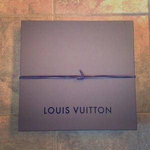 Medium size Louis Vuitton Box