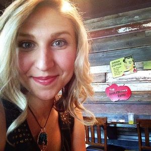 Meet your Posher, Natalie