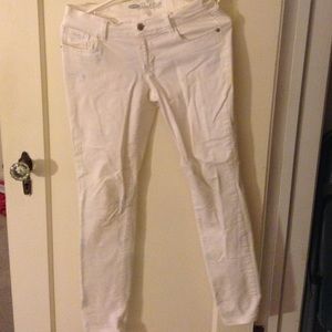 White jeans with blue