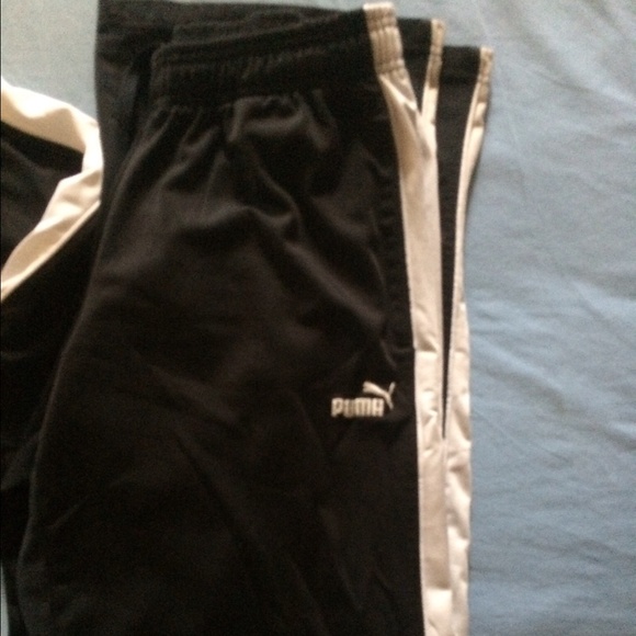 Puma black and white sweat outfit - Picture 2 of 3