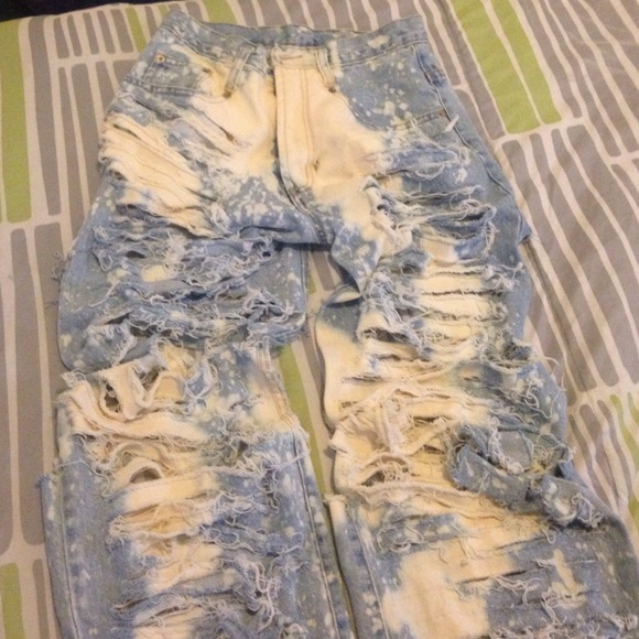 Distressed Jeans