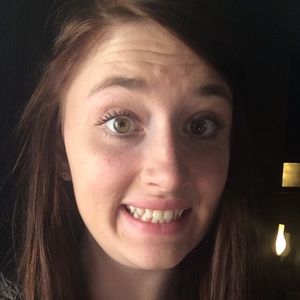 Meet your Posher, Maci