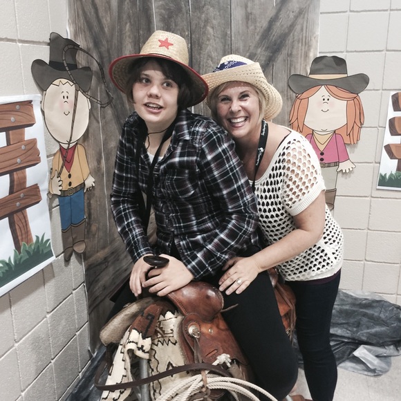 Meet your Posher, Kim - Picture 1 of 1