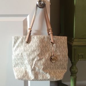 Michael Kors bag