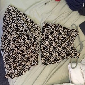 Embroided crop top and highwaisted shorts set