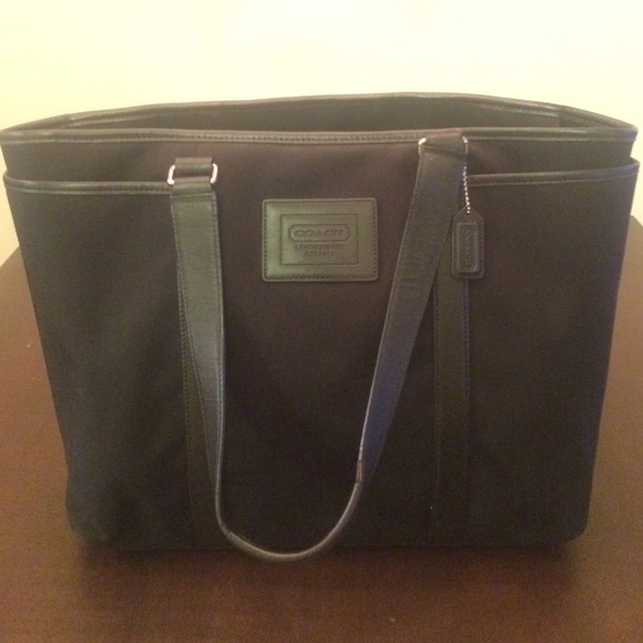 Coach tote - black