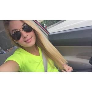 Meet your Posher, Yari