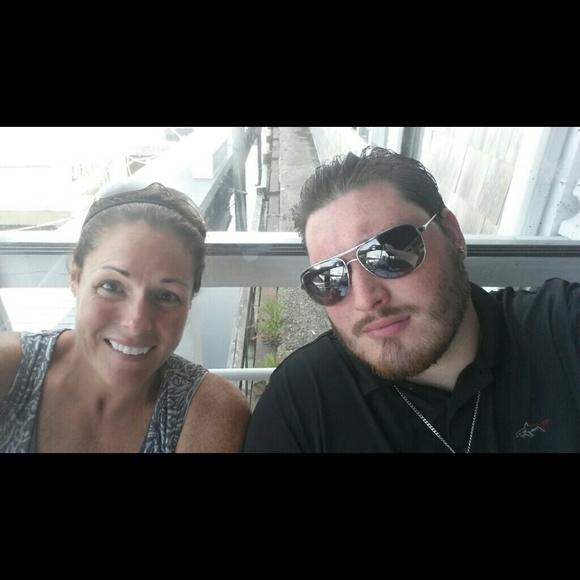 Meet your Posher, Jen - Picture 1 of 1