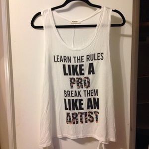 Size L, graphic, side tail tank