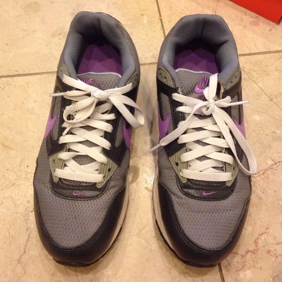 Nike Air purple and grey sneakers - Picture 2 of 4