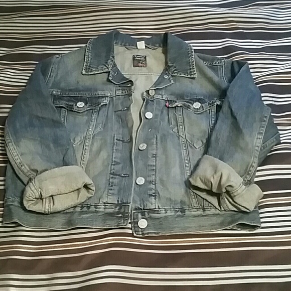 Levi long sleeve trucker jacket