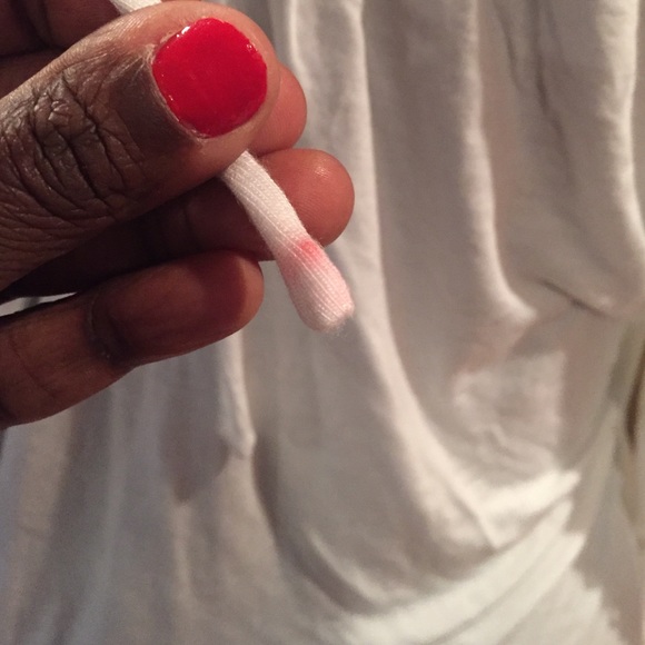 👚Cute White Top👚 - Picture 3 of 4