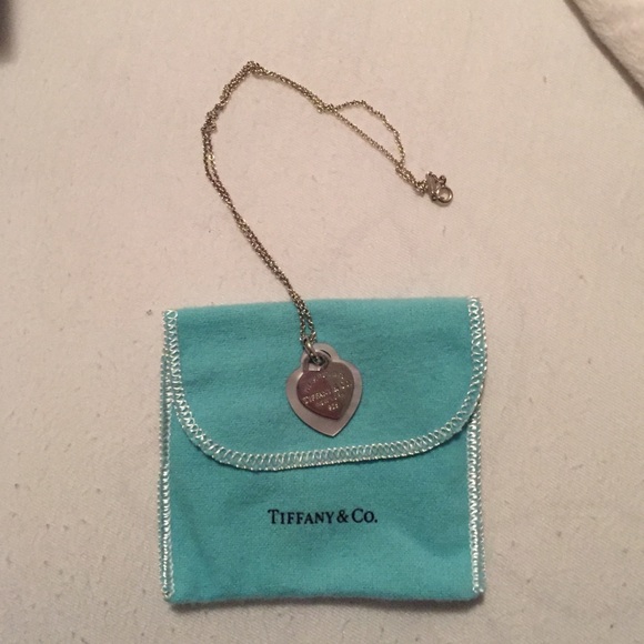 Tiffany sterling silver necklace with pearl back
