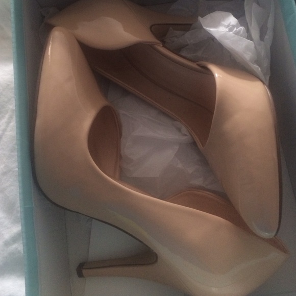 Nude heels brand new