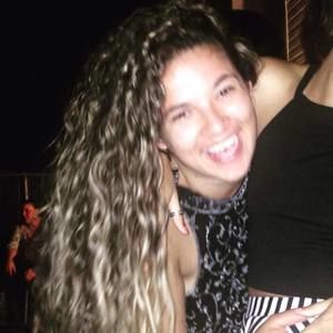 Meet your Posher, Fernanda