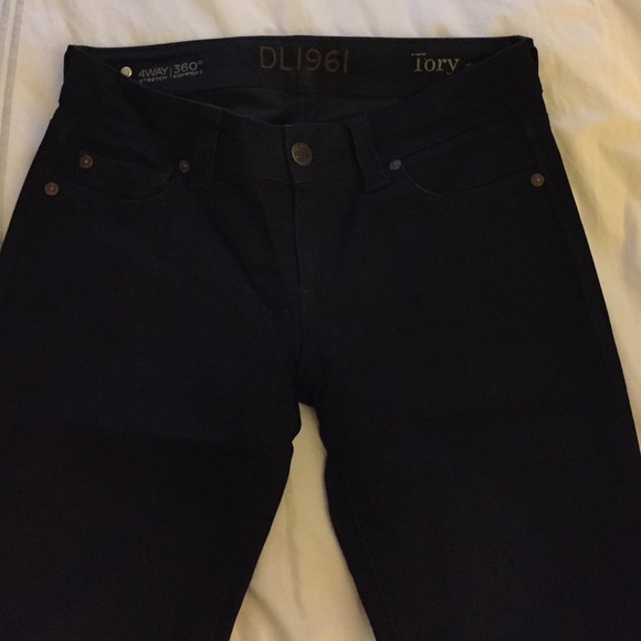 DL1961 Tory Black denim skinny jeans sz 26