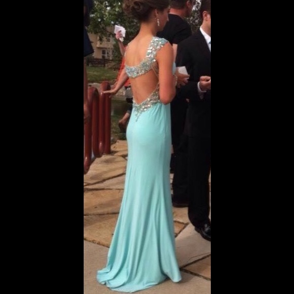 Prom dress - Picture 2 of 2