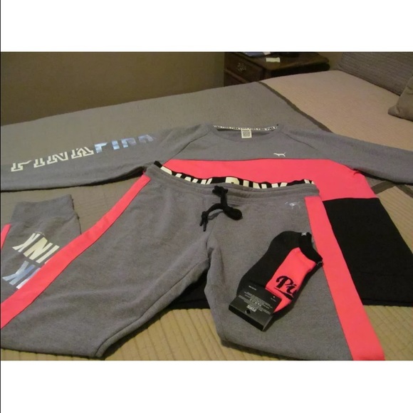 Sweatsuit outfit