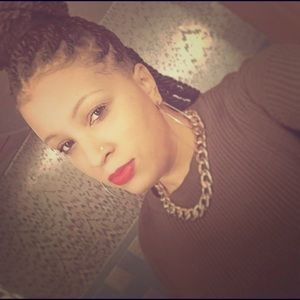 Meet your Posher, Ciara