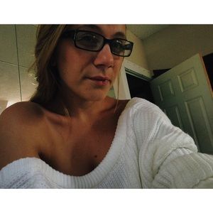Meet your Posher, Kaela