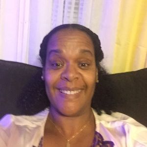 Meet your Posher, Corlethia