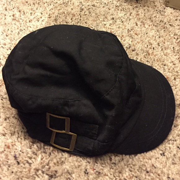 Black hat.