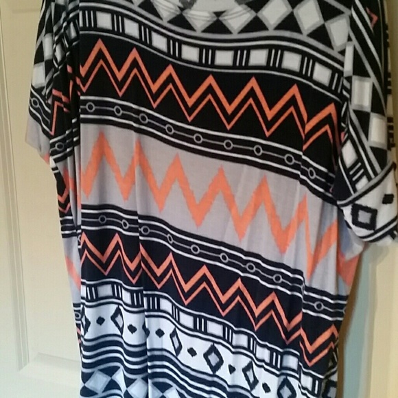 Patterned tunic - Picture 2 of 2