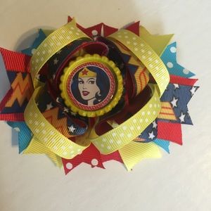 Wonder Woman bow