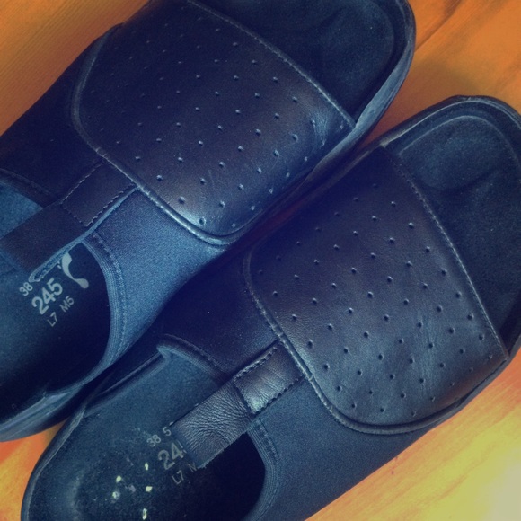 Tatami by Birkenstock Black Leather Sandals
