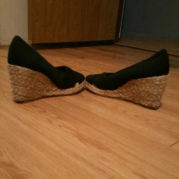 "FINAL PRICE" super comfortable wedges