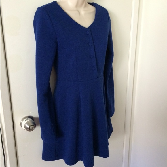 Blue long sleeves winter dress. Like new condition - Picture 1 of 4