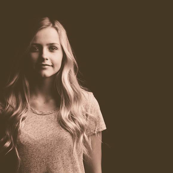 Meet your Posher, Megan - Picture 1 of 1