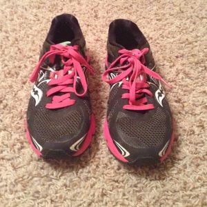 Saucony running shoes