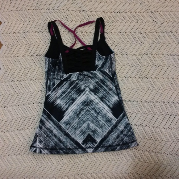 Lululemon tank top