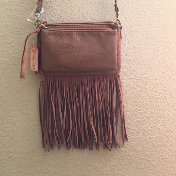 Beautiful purse brand new. Nothing wrong with it