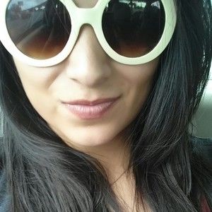 Meet your Posher, Eva