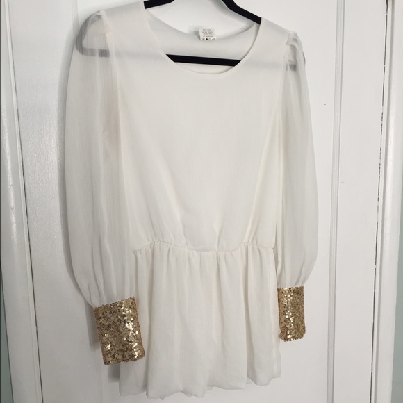 Cream Top - Picture 1 of 2