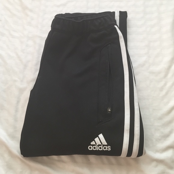 Adidas soccer sweats never worn, new condition